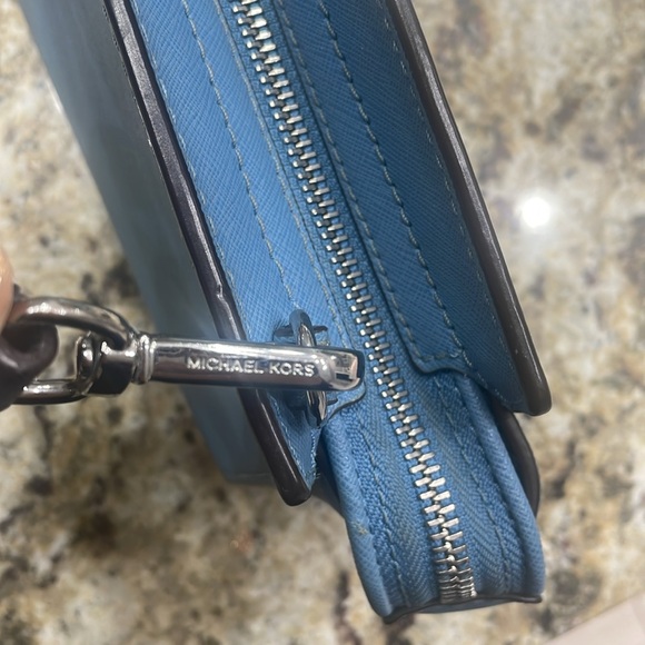 Michael Kors  Selma Mini Leather Crossbody - Picture 7 of 12